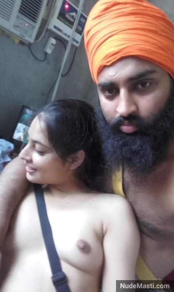 Cute Punjabi college girl nude with bf