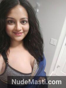 Nude mallu college girl saree strip and big boobs pics